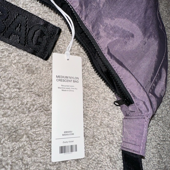 BAGGU medium crescent dusty violet NWT - Picture 4 of 4